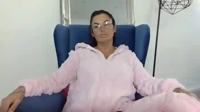 BellaVixen23