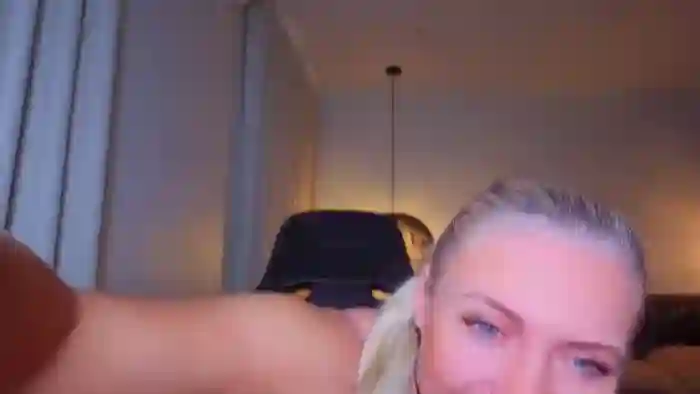 MsLindsayDevis