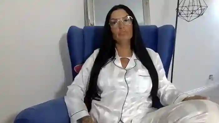 BellaVixen23
