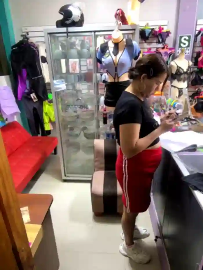 BUSTY-STORE-LAROSALIA1XXX