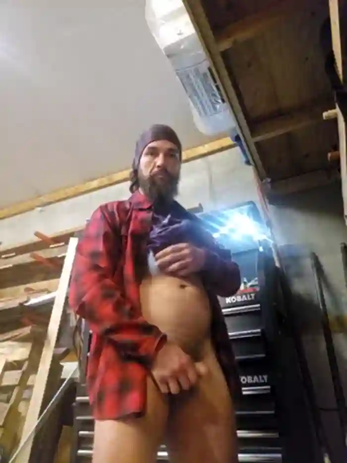 Armyexhibitionistveteran