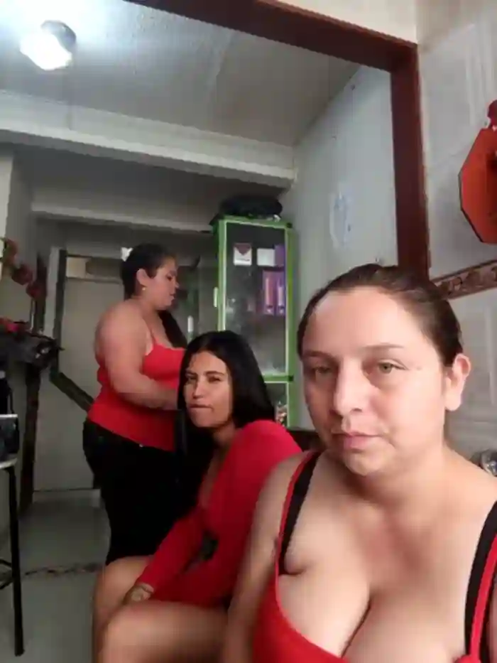 lesbiancuple