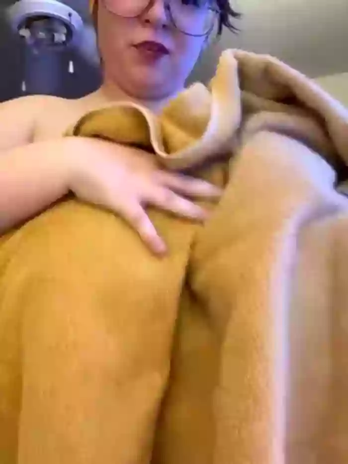Big_Tit_Louisiana_Chik