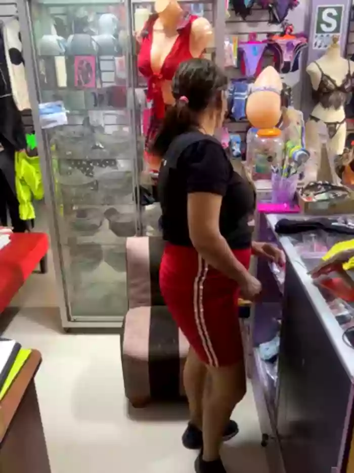 BUSTY-STORE-LAROSALIA1XXX