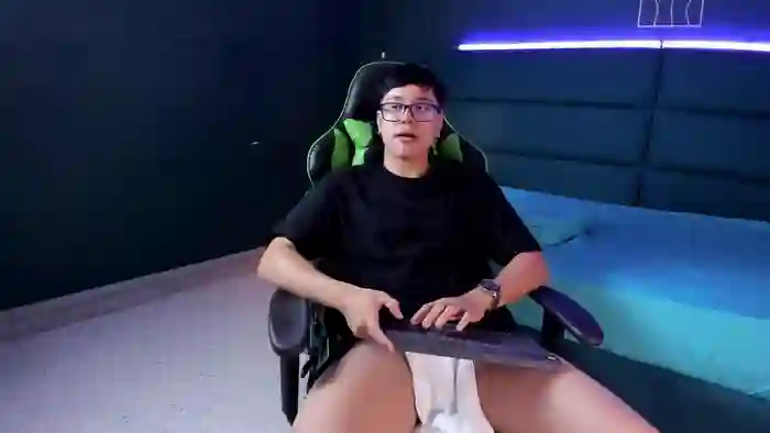 Tasodifan ruscha mushukchaga keldi