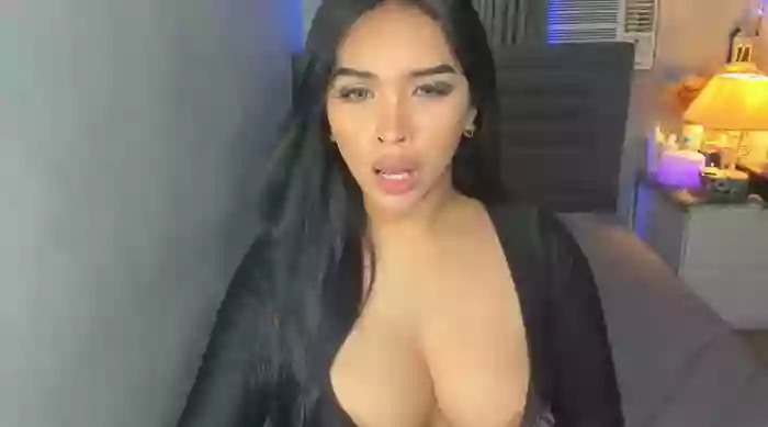 PrettyYoungHugeCockTS