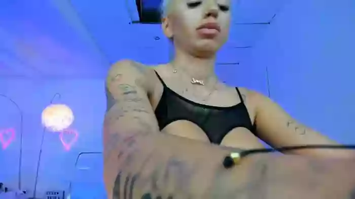 LisaAkira
