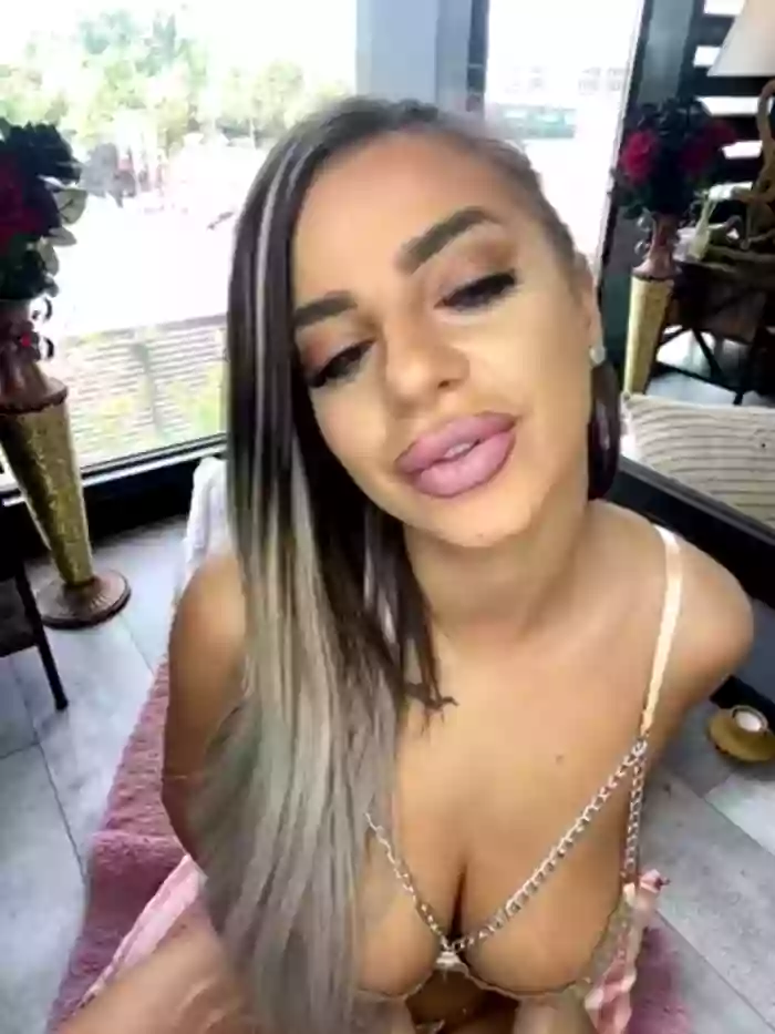 CassieJollie