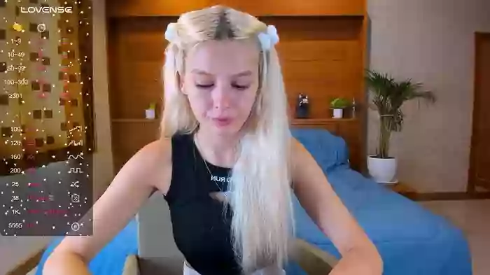 Nensi_blond