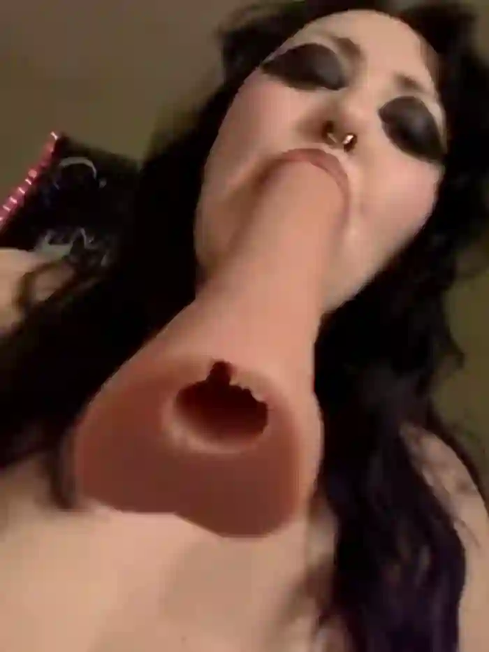 Cutegothcrybabyx