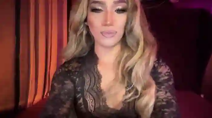 Lo_la_69