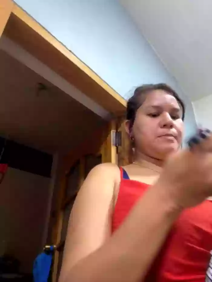 BUSTY-STORE-LAROSALIA1XXX