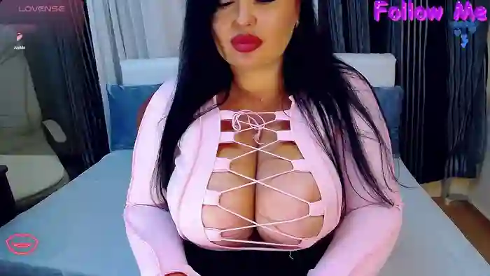 Valeri_wow_Boobs