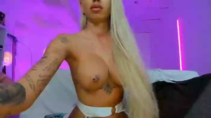 LisaAkira