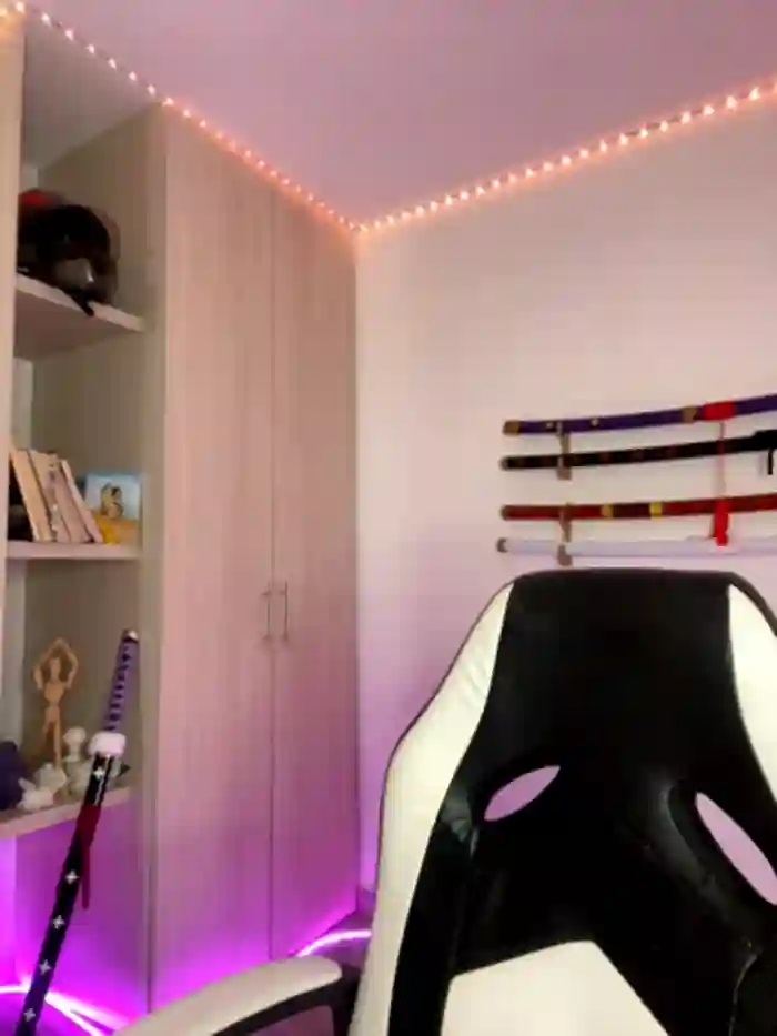 Ale_Lewis