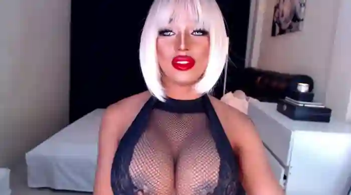 DominantLatina