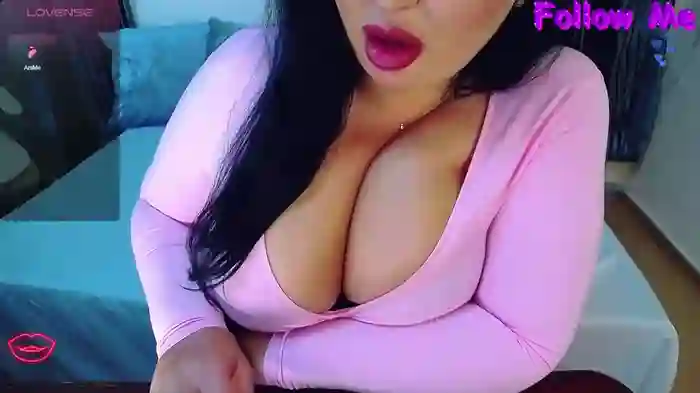 Valeri_wow_Boobs