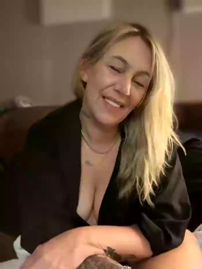 blondebitch2