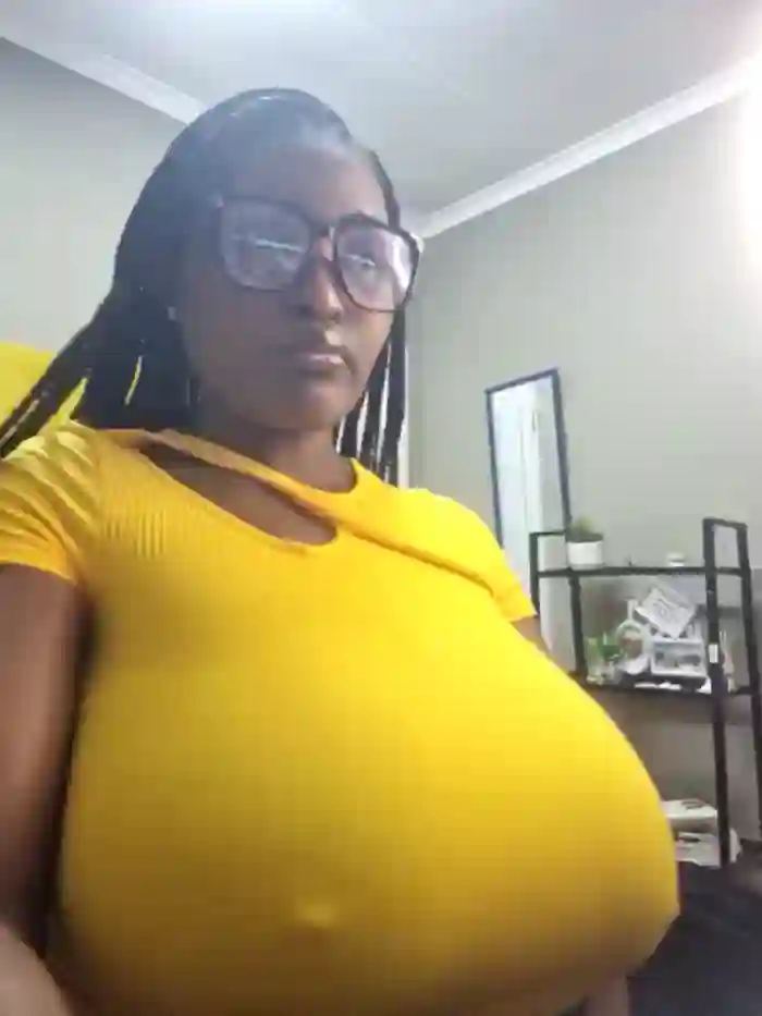Bustygoddess32