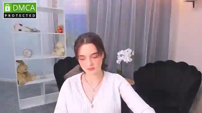 liana_kisses