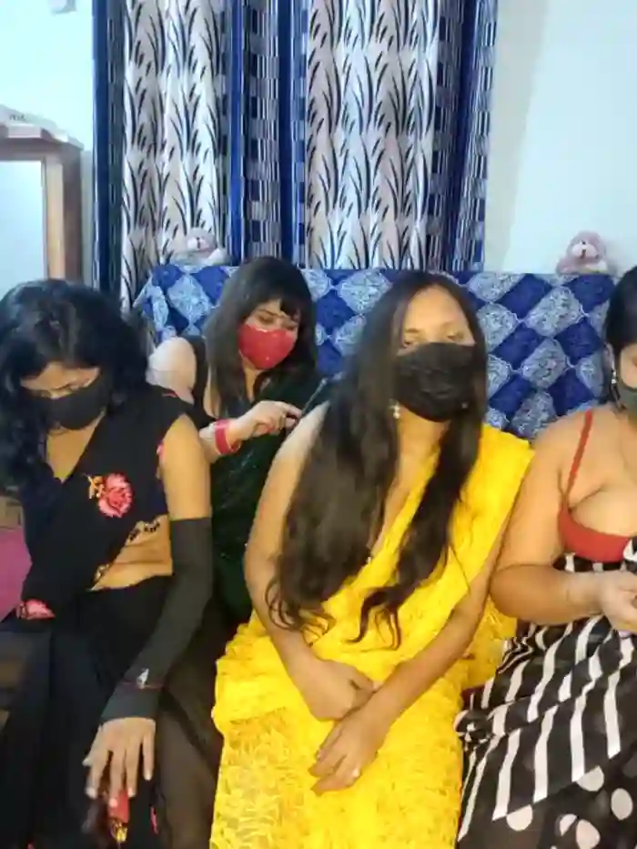Indian_hotmilfs