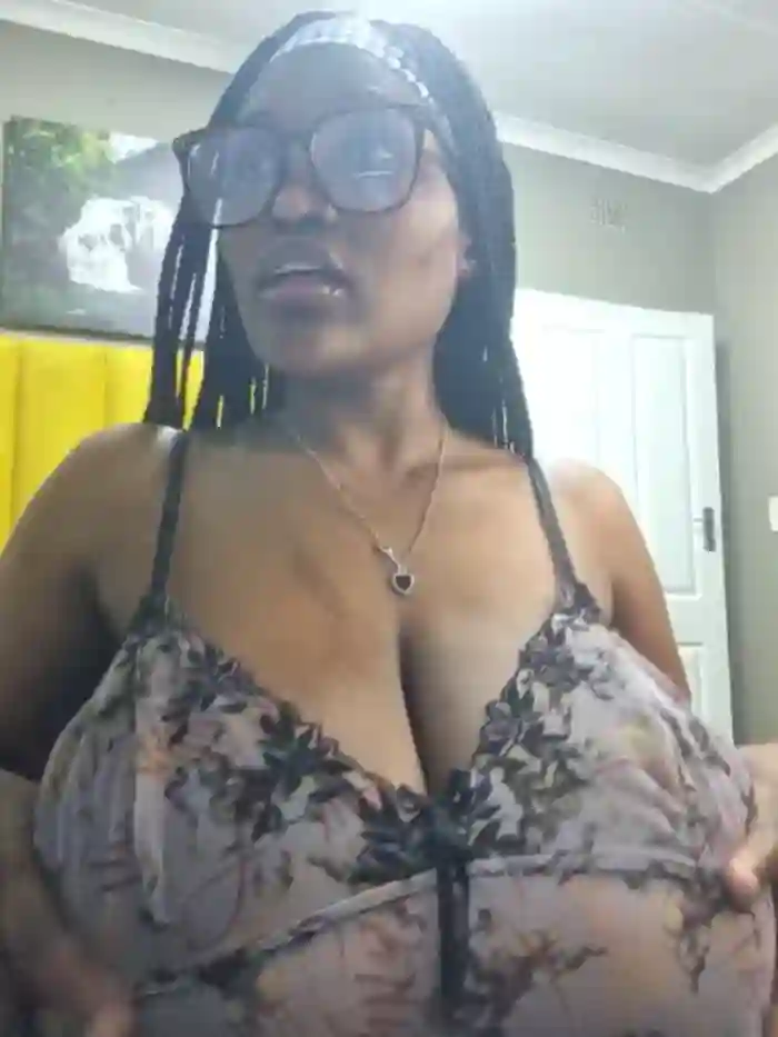 Bustygoddess32
