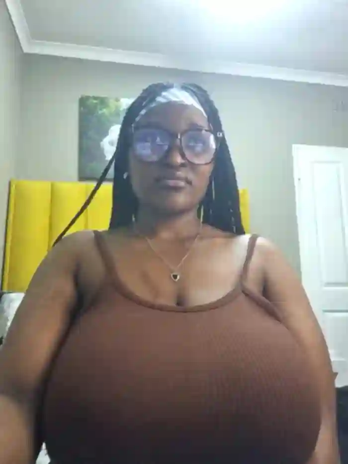 Bustygoddess32