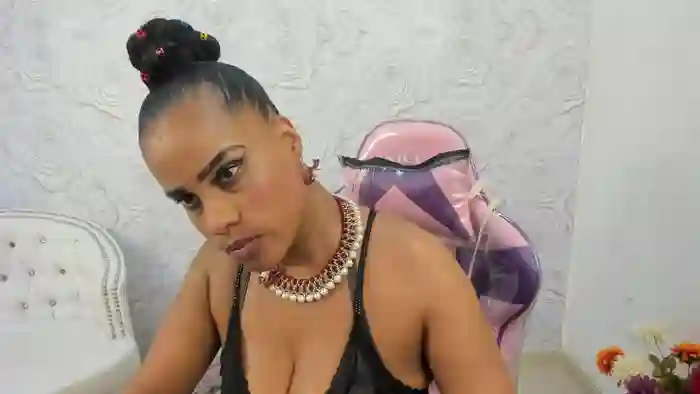 pamela_guzmaan