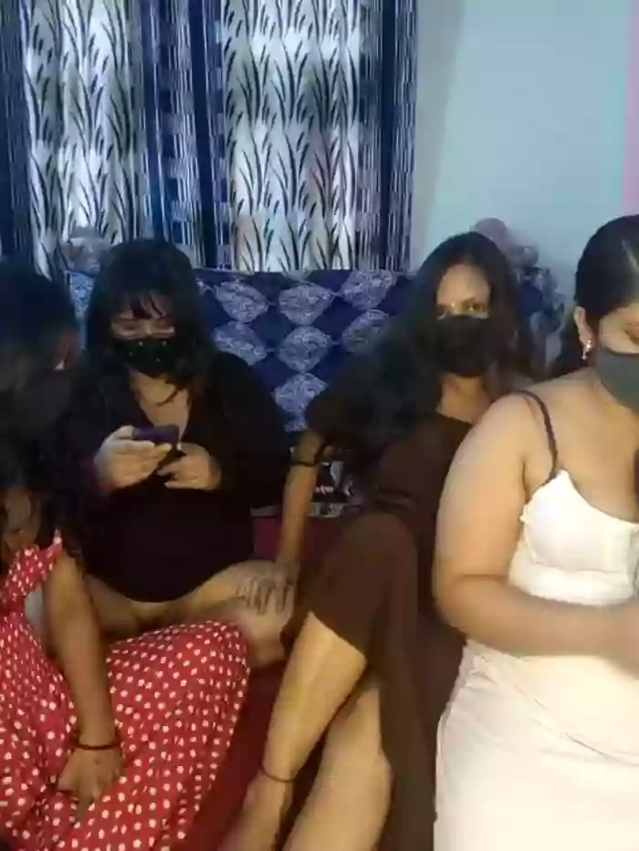 Indian_hotmilfs