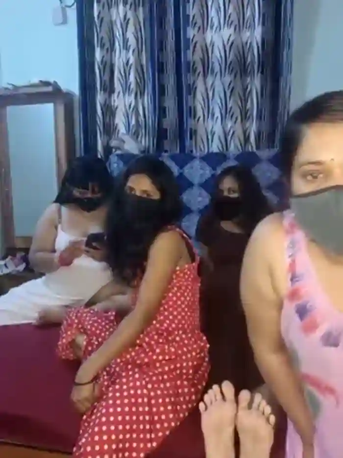 Indian_hotmilfs