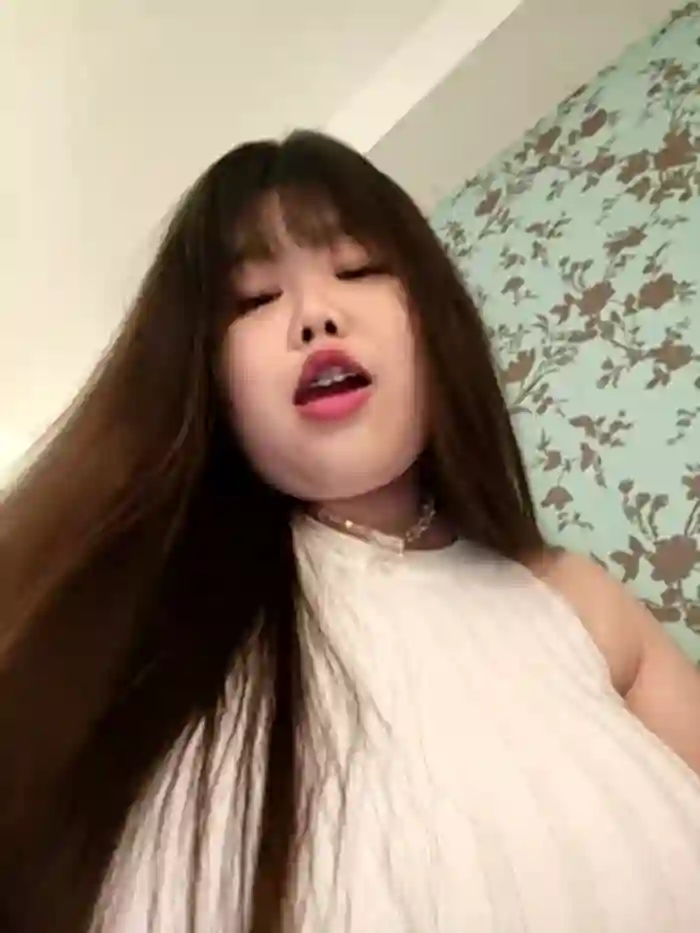 ANNELIESE_