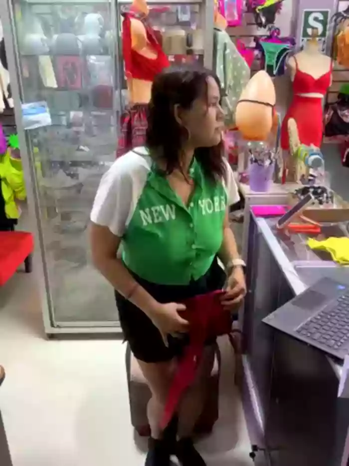 BUSTY-STORE-LAROSALIA1XXX