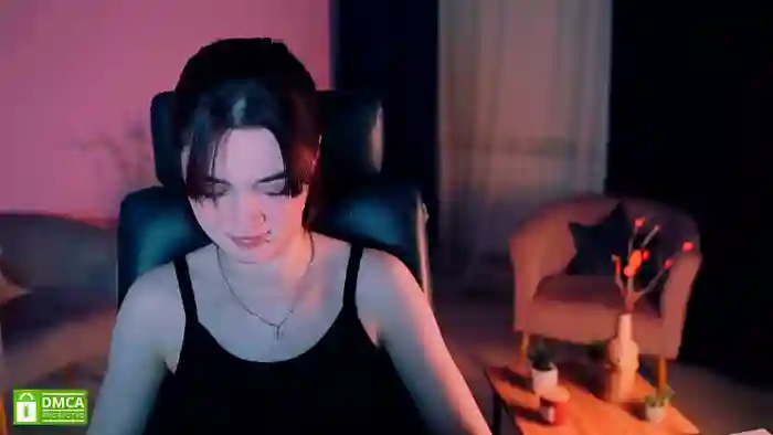 liana_kisses
