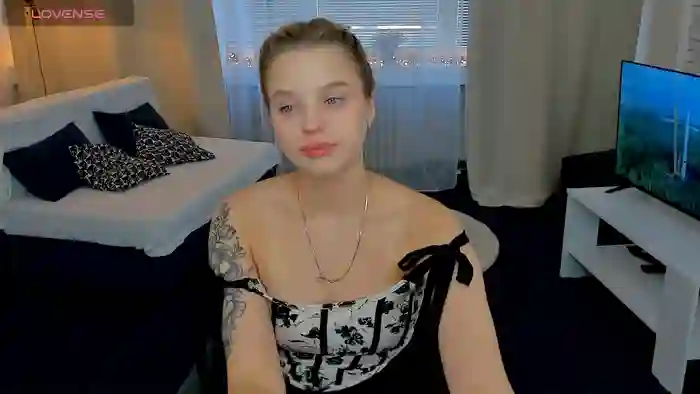 Alicia-Luv