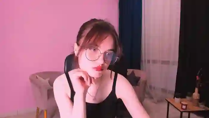 liana_kisses