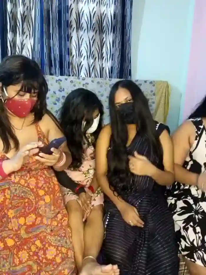 Indian_hotmilfs
