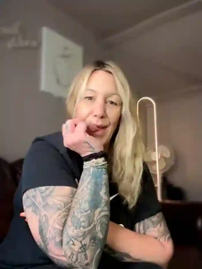 blondebitch2