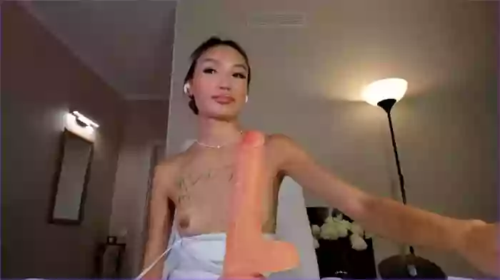 mia_moooore