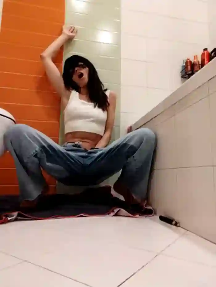 EmySkinny85