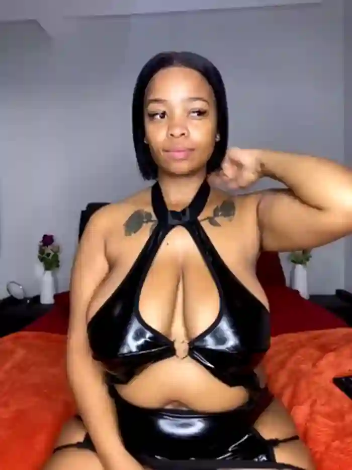 LoveBustyX