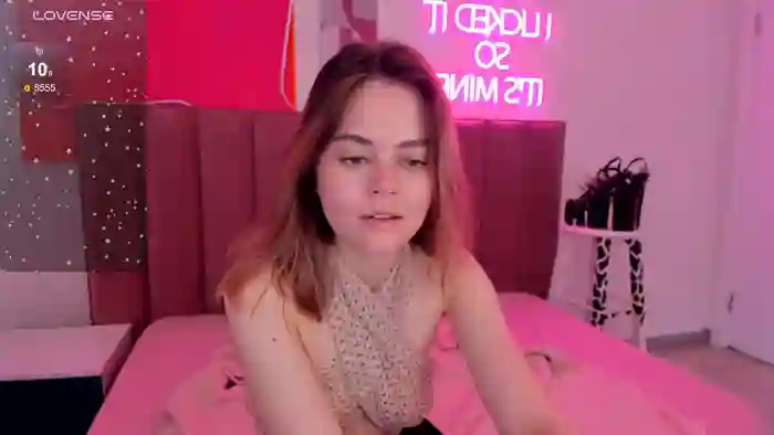 Kelly_Cuutie