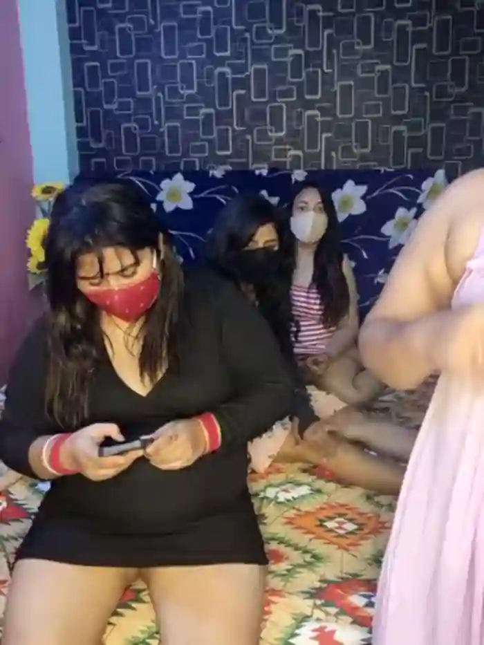 Indian_hotmilfs