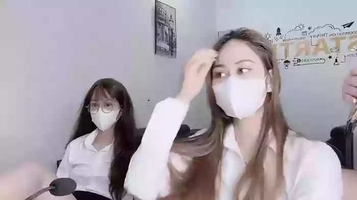 Mono-Stewardesss