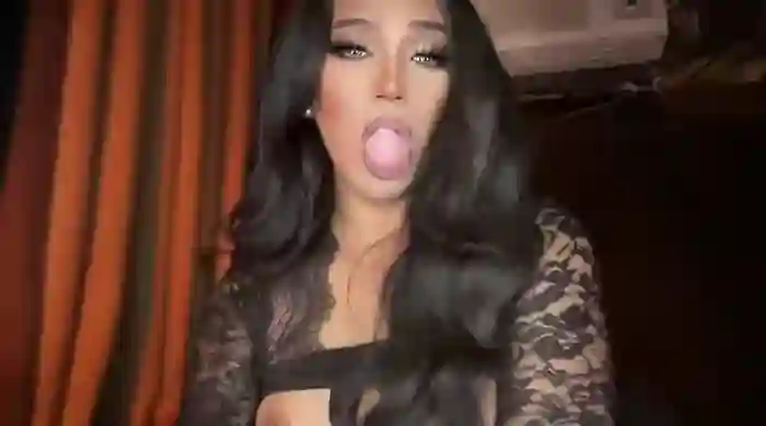 Lo_la_69