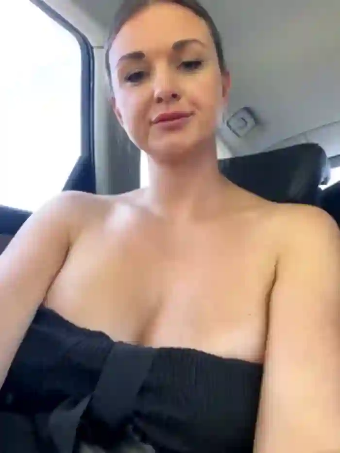 Bella-Tight