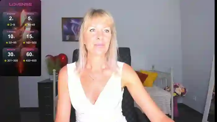 Anita_Tayson