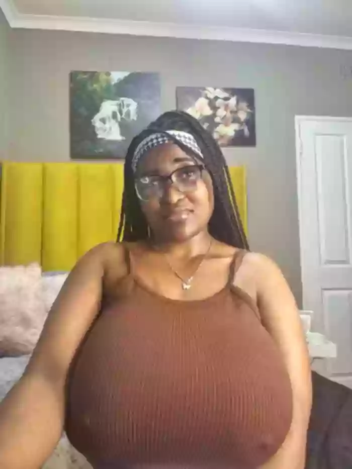 Bustygoddess32