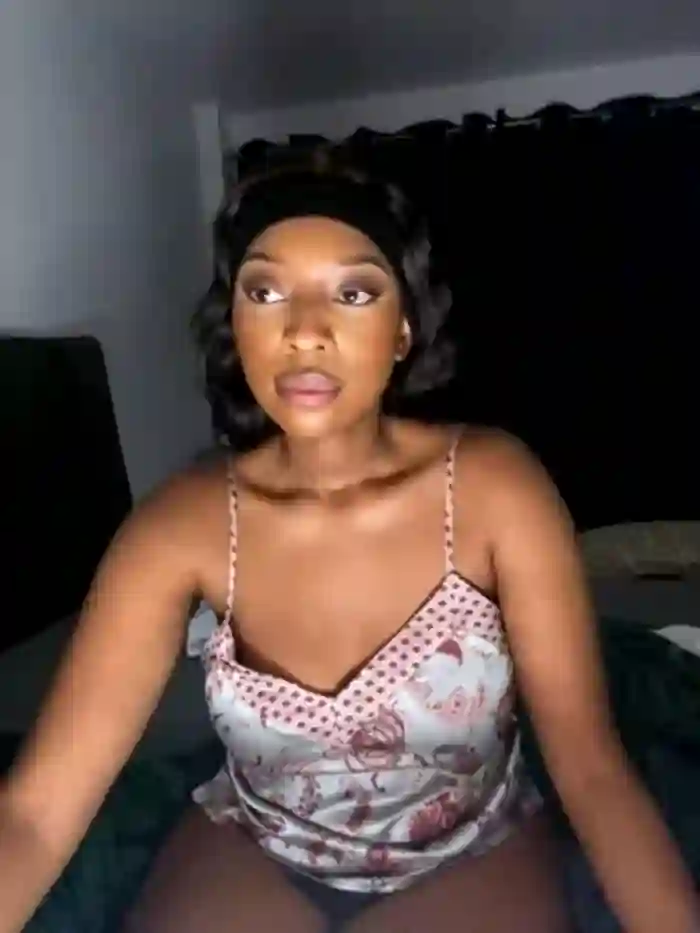 Queen_ellz