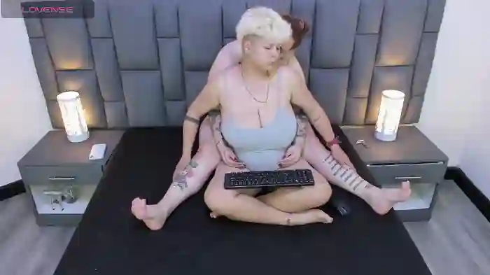 MiaYMolly