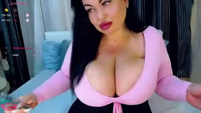 Valeri_wow_Boobs